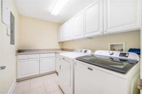 Condo in Sanford, Florida, 3 bedrooms  № 1732906 - photo 19