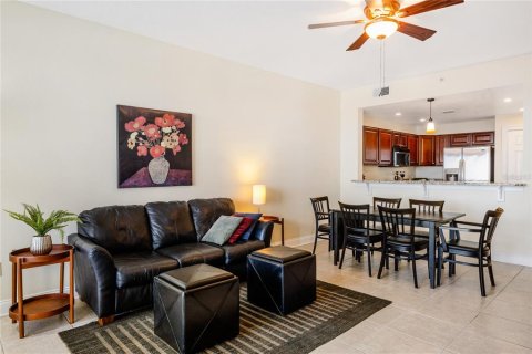 Condo in Sanford, Florida, 3 bedrooms  № 1732906 - photo 11