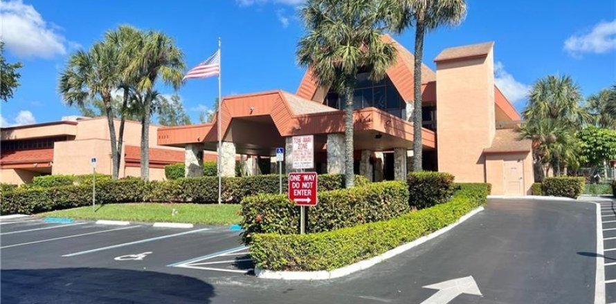 Condo in Margate, Florida, 2 bedrooms № 618565