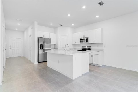Townhouse in Edgewater, Florida 3 bedrooms, 127.55 sq.m. № 1614093 - photo 10