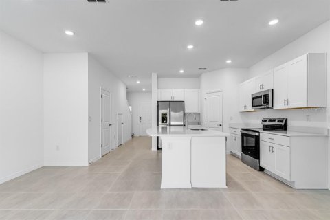 Townhouse in Edgewater, Florida 3 bedrooms, 127.55 sq.m. № 1614093 - photo 26