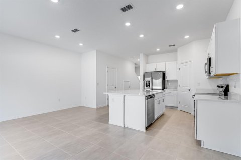 Townhouse in Edgewater, Florida 3 bedrooms, 127.55 sq.m. № 1614093 - photo 27