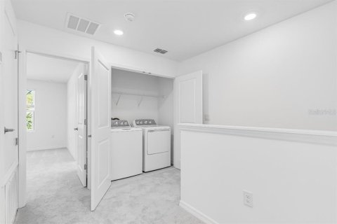 Townhouse in Edgewater, Florida 3 bedrooms, 127.55 sq.m. № 1614093 - photo 13