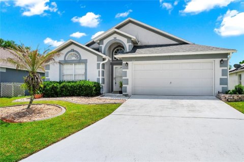 House in Davenport, Florida 3 bedrooms, 151.43 sq.m. № 2098086 - photo 2