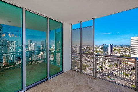 Condo in Miami, Florida, 1 bedroom № 2275219 - photo 11