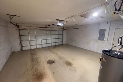 Casa en venta en Orlando, Florida, 4 dormitorios, 213.12 m2 № 2384295 - foto 17