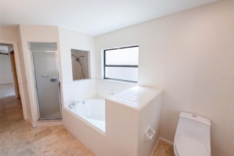 Casa en venta en Orlando, Florida, 4 dormitorios, 213.12 m2 № 2384295 - foto 10