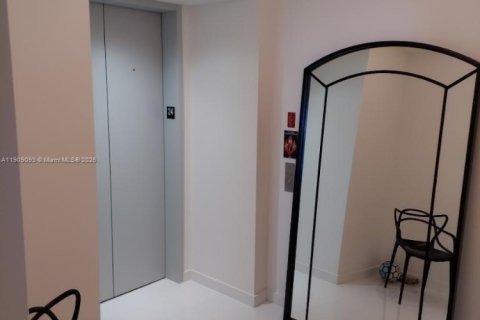 Купить кондоминиум в Майами, Флорида 2 спальни, 144.93м2, № 1965880 - фото 2