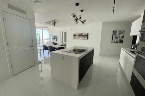 Купить кондоминиум в Майами, Флорида 2 спальни, 144.93м2, № 1965880 - фото 16