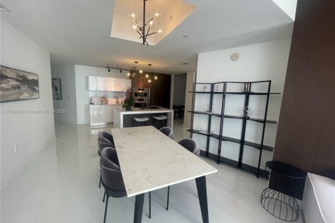 Купить кондоминиум в Майами, Флорида 2 спальни, 144.93м2, № 1965880 - фото 5
