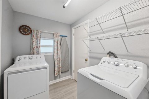 Villa ou maison à vendre à Port Richey, Floride: 2 chambres, 111.58 m2 № 1855471 - photo 19