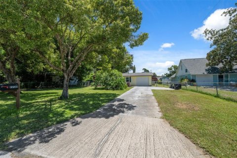 Villa ou maison à vendre à Port Richey, Floride: 2 chambres, 111.58 m2 № 1855471 - photo 4