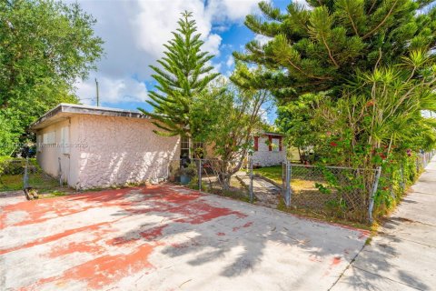 Купить виллу или дом в Майами, Флорида 4 спальни, 155.43м2, № 1700553 - фото 14