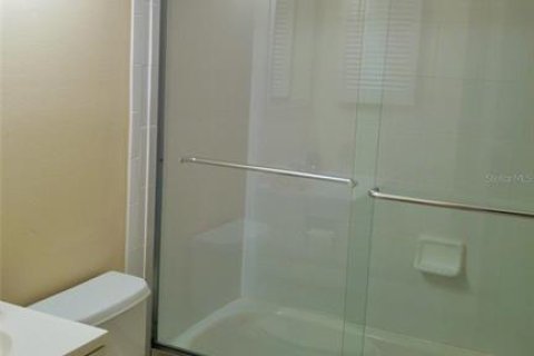 Condo in Sarasota, Florida, 2 bedrooms  № 2232916 - photo 7