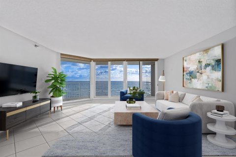 Condo in South Palm Beach, Florida, 3 bedrooms  № 2177087 - photo 6