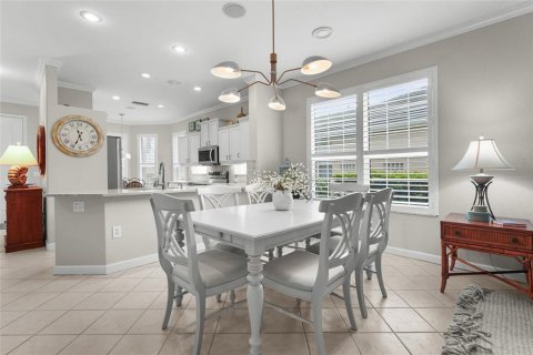House in Sarasota, Florida 2 bedrooms, 135.17 sq.m. № 1910971 - photo 11