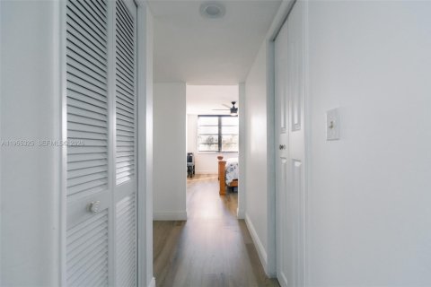 Condominio en venta en Pompano Beach, Florida, 3 dormitorios, 150.5 m2 № 2020733 - foto 24