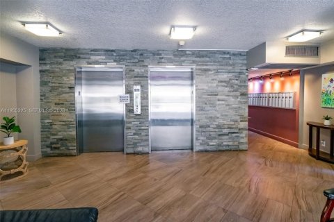 Condominio en venta en Pompano Beach, Florida, 3 dormitorios, 150.5 m2 № 2020733 - foto 30