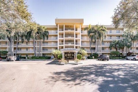 Condominio en Pompano Beach, Florida, 3 dormitorios  № 2020733