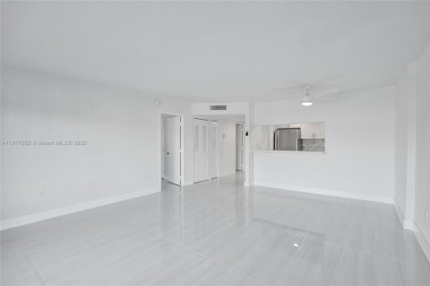 Copropriété à vendre à Lauderhill, Floride: 1 chambre, 72.74 m2 № 1972030 - photo 10