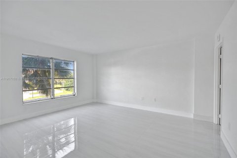 Copropriété à vendre à Lauderhill, Floride: 1 chambre, 72.74 m2 № 1972030 - photo 18