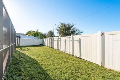 House in New Port Richey, Florida 2 bedrooms, 116.22 sq.m. № 1848538 - photo 29