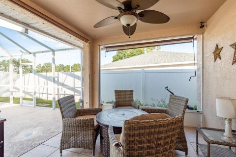 House in New Port Richey, Florida 2 bedrooms, 116.22 sq.m. № 1848538 - photo 19
