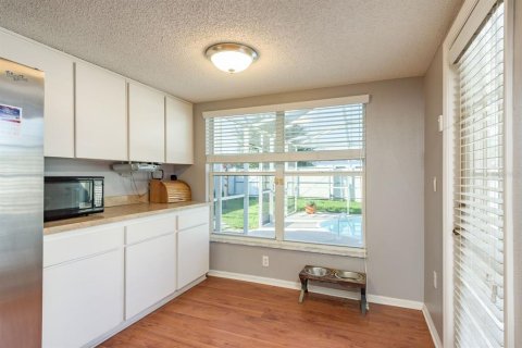 House in New Port Richey, Florida 2 bedrooms, 116.22 sq.m. № 1848538 - photo 12