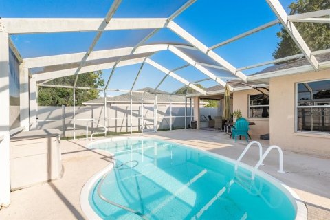 House in New Port Richey, Florida 2 bedrooms, 116.22 sq.m. № 1848538 - photo 25