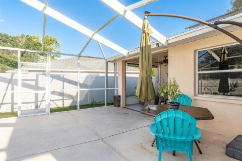 House in New Port Richey, Florida 2 bedrooms, 116.22 sq.m. № 1848538 - photo 23