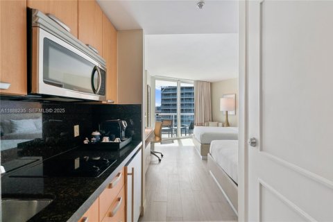 Hôtel, hôtellerie à vendre à Fort Lauderdale, Floride: 1 chambre, 49.52 m2 № 1938869 - photo 17