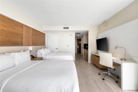 Hôtel, hôtellerie à vendre à Fort Lauderdale, Floride: 1 chambre, 49.52 m2 № 1938869 - photo 24