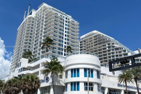 Hôtel, hôtellerie à vendre à Fort Lauderdale, Floride: 1 chambre, 49.52 m2 № 1938869 - photo 2