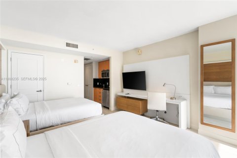 Hôtel, hôtellerie à vendre à Fort Lauderdale, Floride: 1 chambre, 49.52 m2 № 1938869 - photo 25