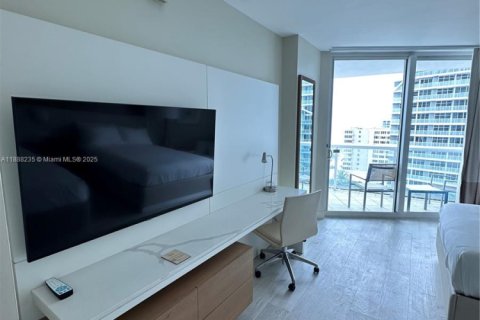 Hôtel, hôtellerie à vendre à Fort Lauderdale, Floride: 1 chambre, 49.52 m2 № 1938869 - photo 13