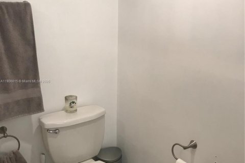 Apartment in Homestead, Florida 2 bedrooms, 99.87 sq.m. № 1963786 - photo 10