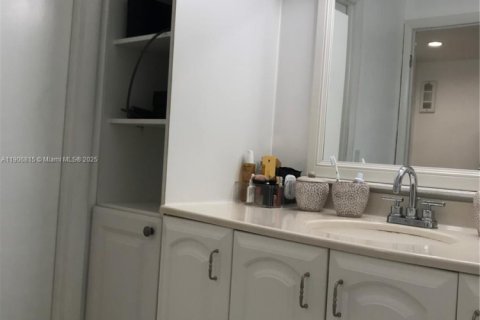 Apartment in Homestead, Florida 2 bedrooms, 99.87 sq.m. № 1963786 - photo 9