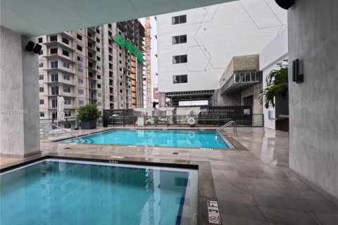 Купить кондоминиум в Майами, Флорида 48.96м2, № 2048397 - фото 3