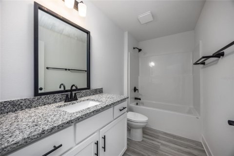Casa en venta en Newberry, Florida, 3 dormitorios, 183.02 m2 № 2198860 - foto 9