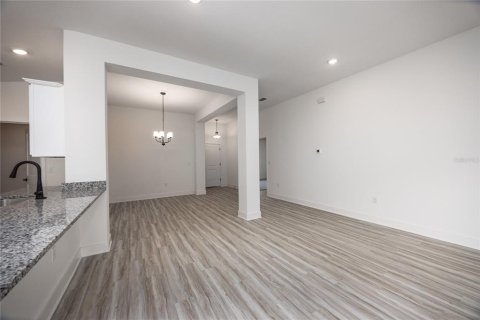 Casa en venta en Newberry, Florida, 3 dormitorios, 183.02 m2 № 2198860 - foto 4