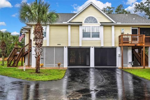 Villa ou maison à Crystal River, Floride 3 chambres, 167.97 m2 № 2217214