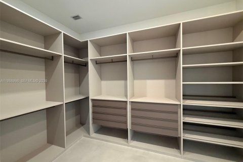 Villa ou maison à vendre à Miami, Floride: 4 chambres, 303.6 m2 № 2011187 - photo 20