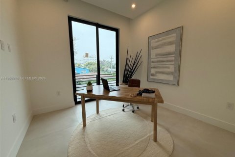 Villa ou maison à vendre à Miami, Floride: 4 chambres, 303.6 m2 № 2011187 - photo 25