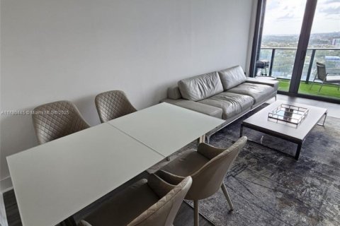 Condominio en venta en Miami, Florida, 1 dormitorio, 78.32 m2 № 2039954 - foto 16