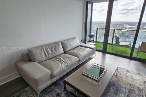 Condominio en venta en Miami, Florida, 1 dormitorio, 78.32 m2 № 2039954 - foto 2