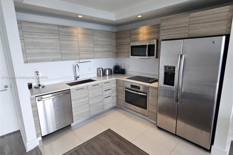 Condominio en venta en Miami, Florida, 1 dormitorio, 78.32 m2 № 2039954 - foto 11