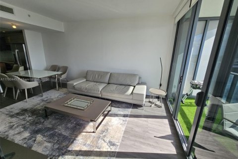 Condominio en venta en Miami, Florida, 1 dormitorio, 78.32 m2 № 2039954 - foto 3