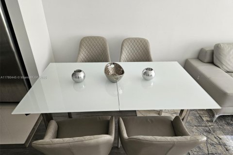 Condominio en venta en Miami, Florida, 1 dormitorio, 78.32 m2 № 2039954 - foto 25