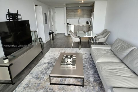 Condominio en venta en Miami, Florida, 1 dormitorio, 78.32 m2 № 2039954 - foto 9