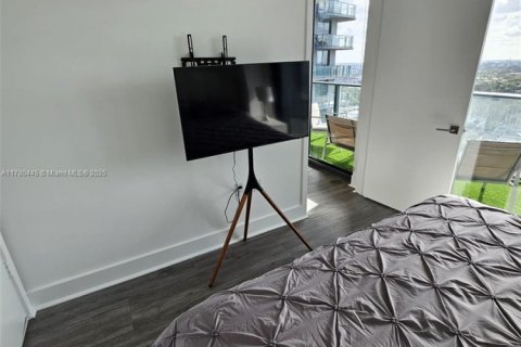 Condominio en venta en Miami, Florida, 1 dormitorio, 78.32 m2 № 2039954 - foto 15